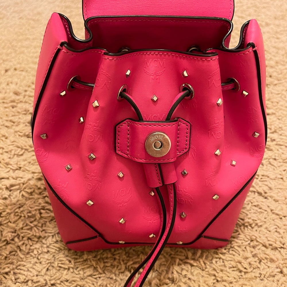 MCM Backpack - Picture 4 of 9